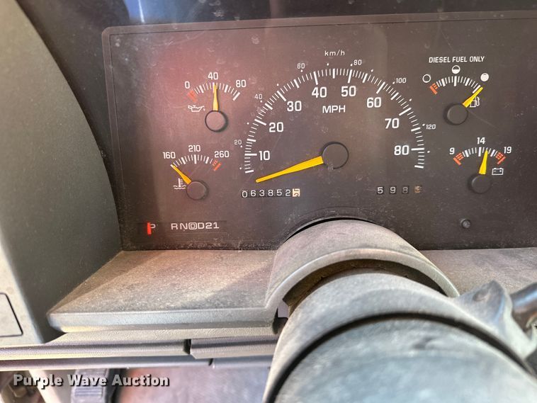 image for item FK1859 1994 Chevrolet Cheyenne 3500 ambulance