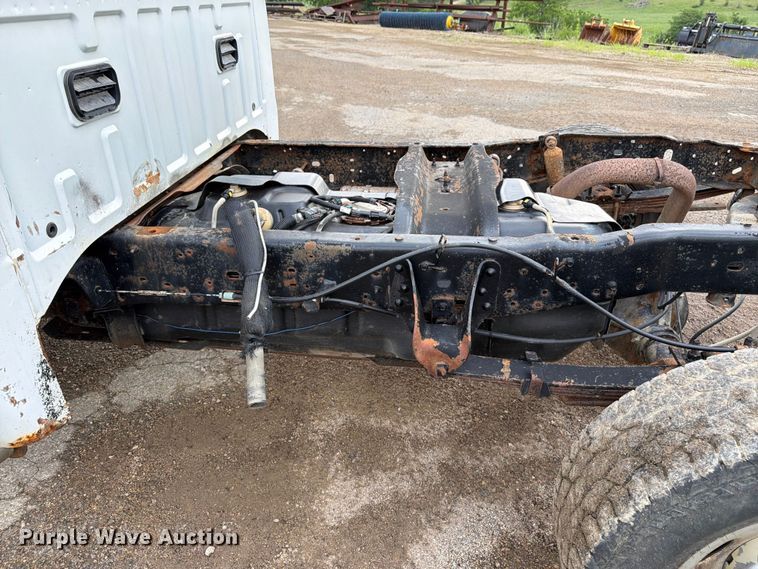 image for item FK3018 2007 Ford F250 Super Duty XL pickup truck cab and chassis