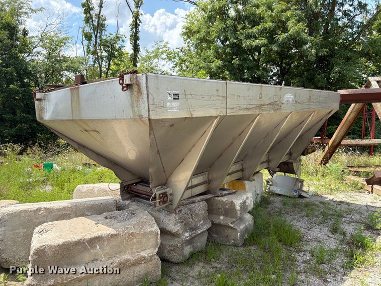 image for item FK3510 Henderson WSH spreader