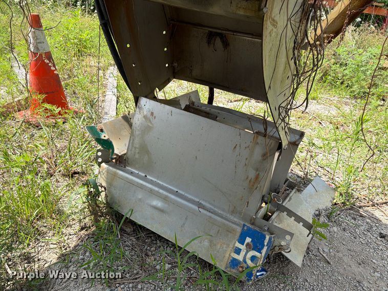 image for item FK3510 Henderson WSH spreader
