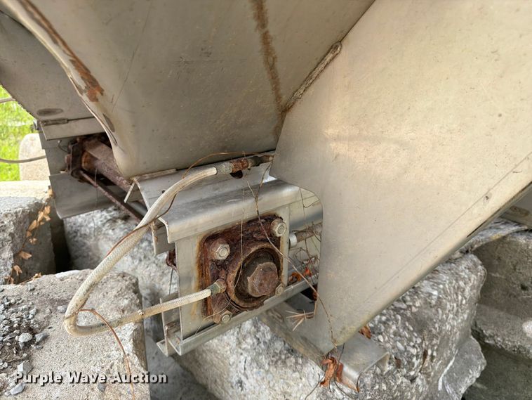 image for item FK3510 Henderson WSH spreader