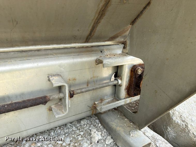 image for item FK3510 Henderson WSH spreader