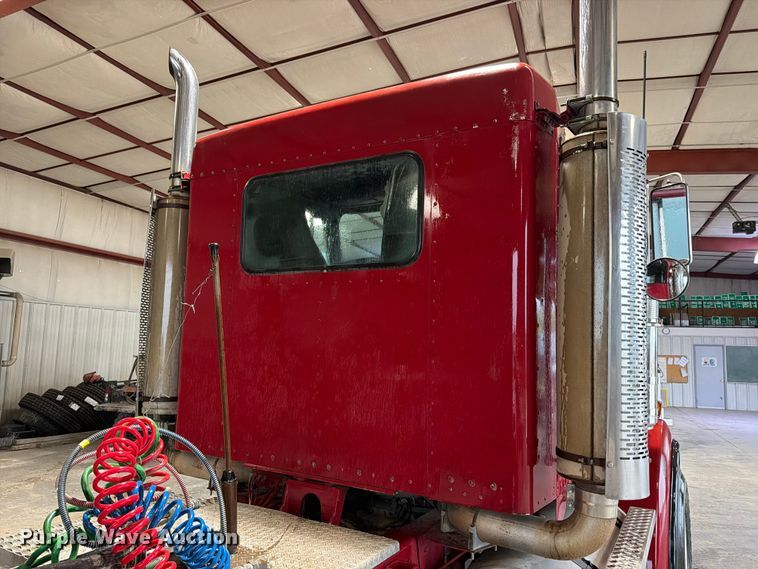image for item FK3527 1995 Kenworth W900 semi truck