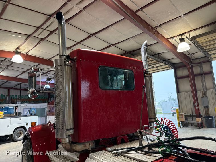 image for item FK3527 1995 Kenworth W900 semi truck