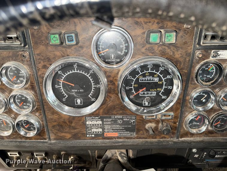 image for item FK3527 1995 Kenworth W900 semi truck