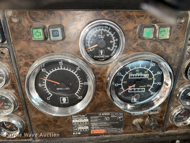 image for item FK3527 1995 Kenworth W900 semi truck