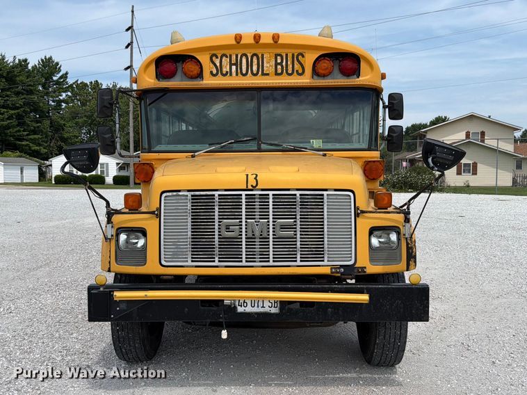 image for item FK4058 2002 GMC Blue Bird B7 school bus
