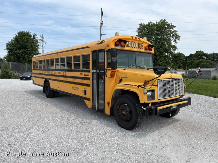image for item FK4058 2002 GMC Blue Bird B7 school bus