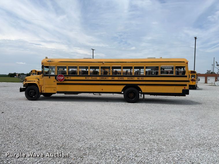 image for item FK4058 2002 GMC Blue Bird B7 school bus