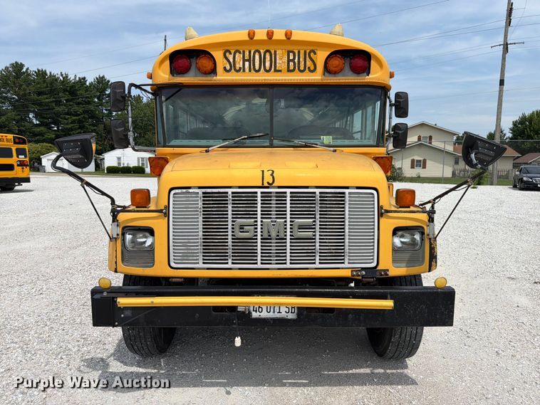 image for item FK4058 2002 GMC Blue Bird B7 school bus