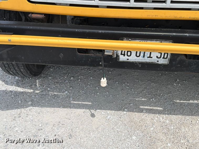 image for item FK4058 2002 GMC Blue Bird B7 school bus