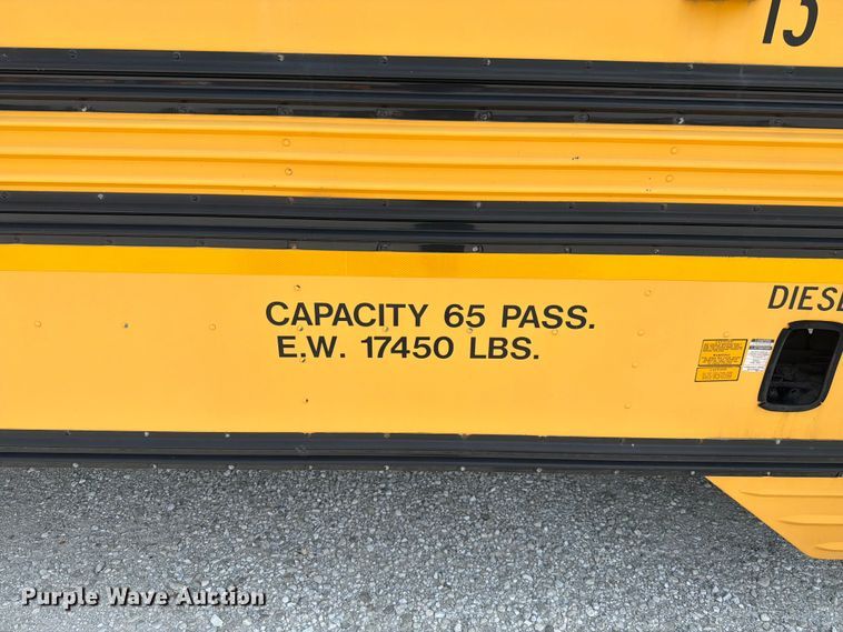 image for item FK4058 2002 GMC Blue Bird B7 school bus