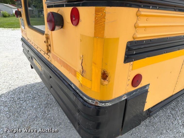 image for item FK4058 2002 GMC Blue Bird B7 school bus