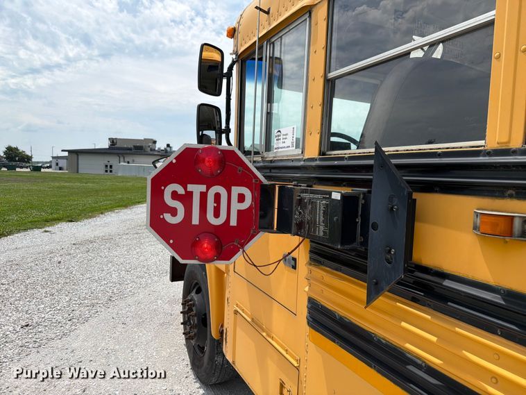 image for item FK4058 2002 GMC Blue Bird B7 school bus