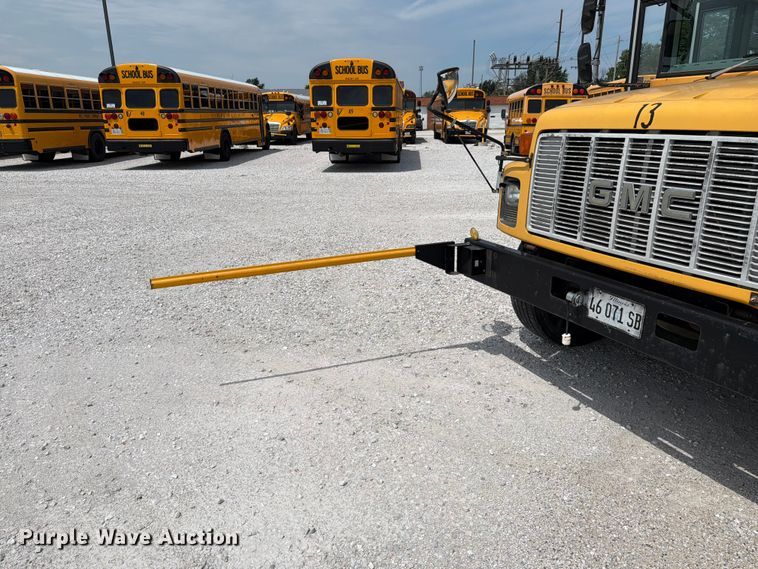 image for item FK4058 2002 GMC Blue Bird B7 school bus