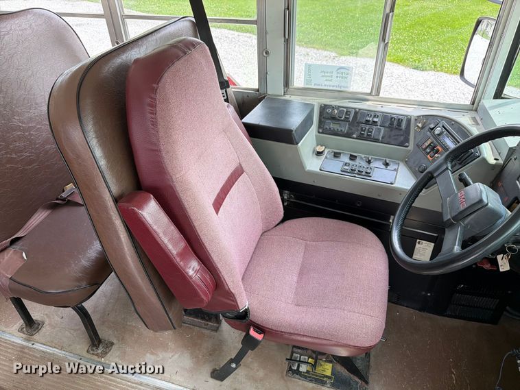 image for item FK4058 2002 GMC Blue Bird B7 school bus