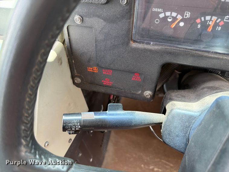 image for item FK4058 2002 GMC Blue Bird B7 school bus