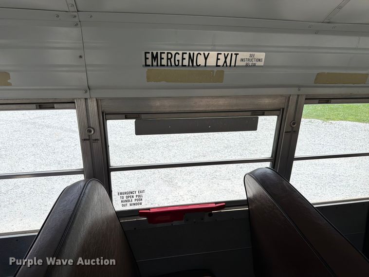 image for item FK4058 2002 GMC Blue Bird B7 school bus