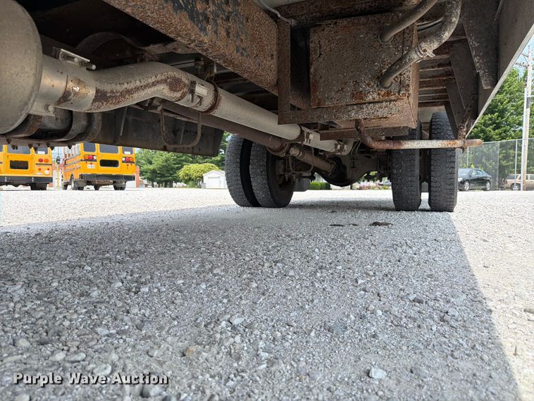 image for item FK4058 2002 GMC Blue Bird B7 school bus