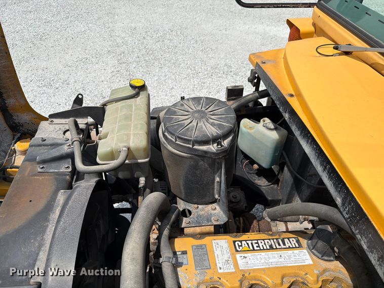 image for item FK4058 2002 GMC Blue Bird B7 school bus