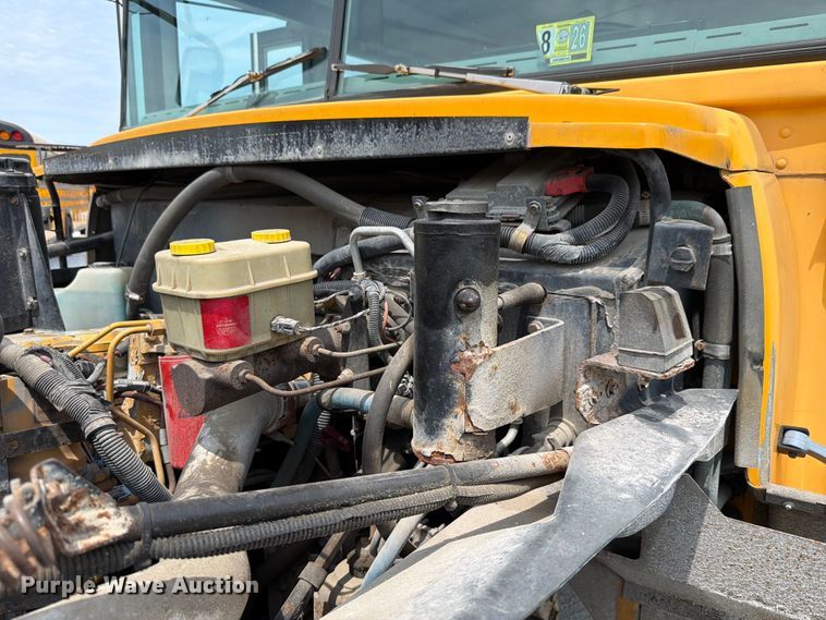 image for item FK4058 2002 GMC Blue Bird B7 school bus