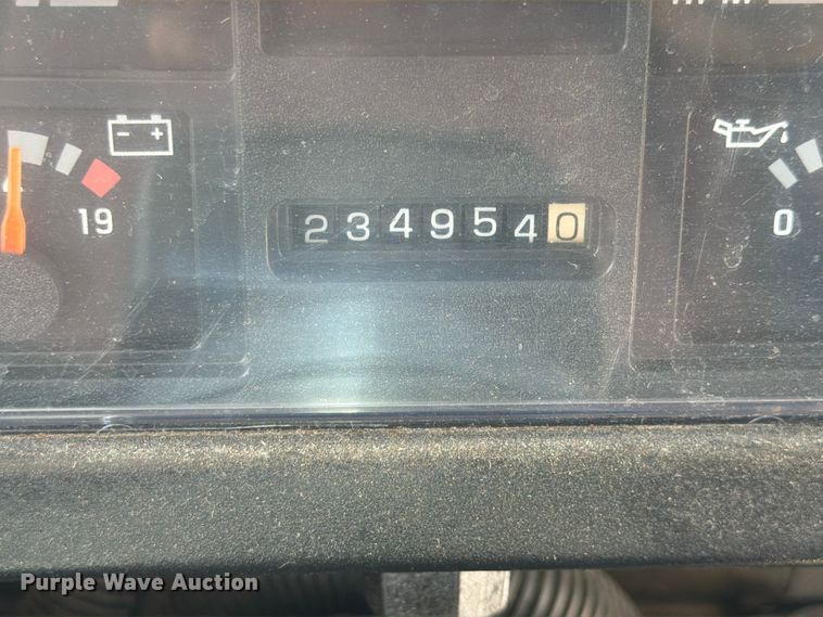 image for item FK4058 2002 GMC Blue Bird B7 school bus