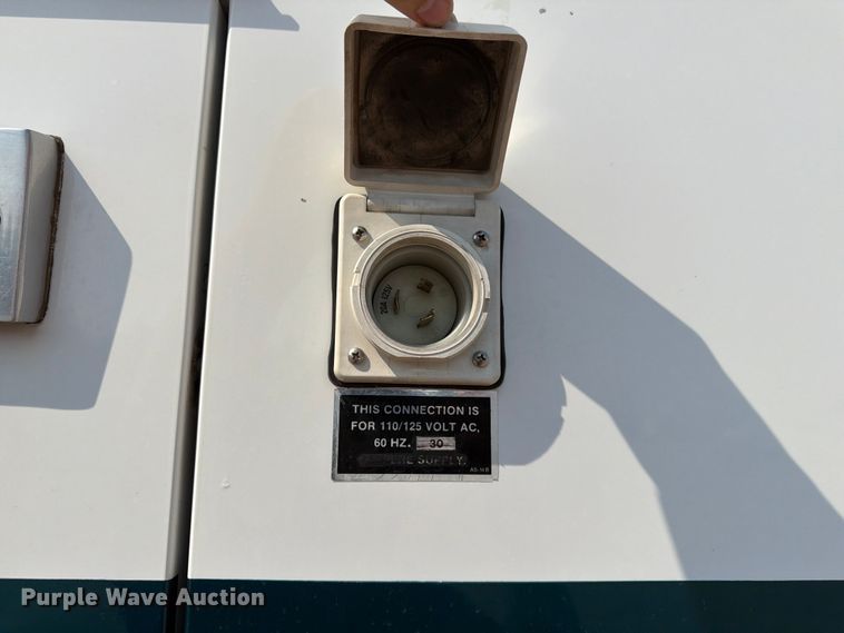 image for item FM7565 2002 Ford F350 Super Duty ambulance