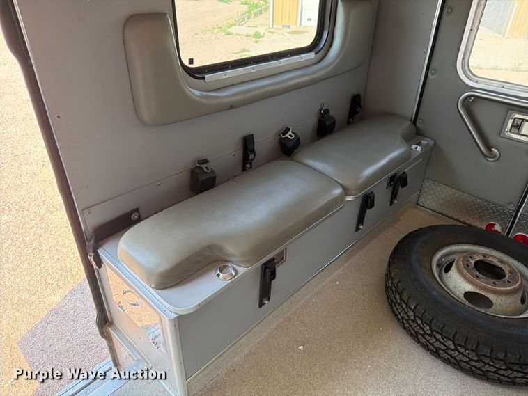 image for item FM7565 2002 Ford F350 Super Duty ambulance