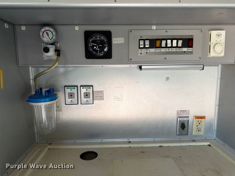 image for item FM7565 2002 Ford F350 Super Duty ambulance