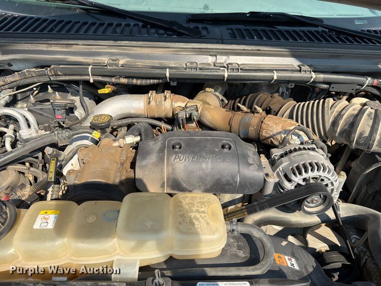 image for item FM7565 2002 Ford F350 Super Duty ambulance