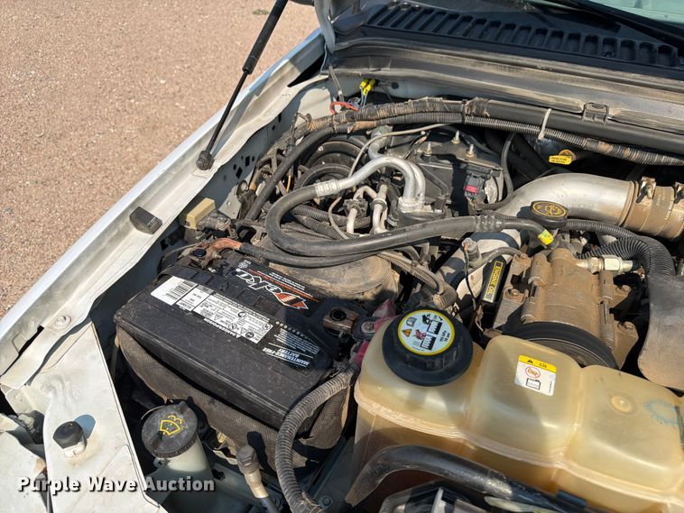 image for item FM7565 2002 Ford F350 Super Duty ambulance