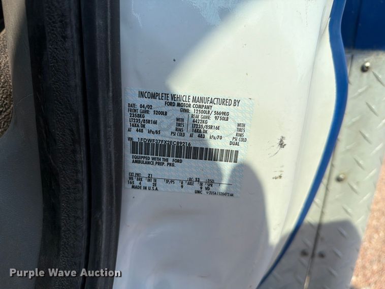 image for item FM7565 2002 Ford F350 Super Duty ambulance