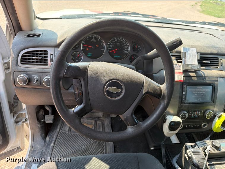 image for item FM7567 2008 Chevrolet Suburban SUV