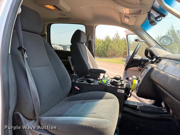 image for item FM7567 2008 Chevrolet Suburban SUV