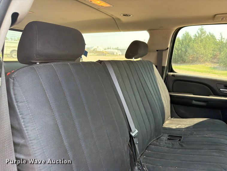 image for item FM7567 2008 Chevrolet Suburban SUV
