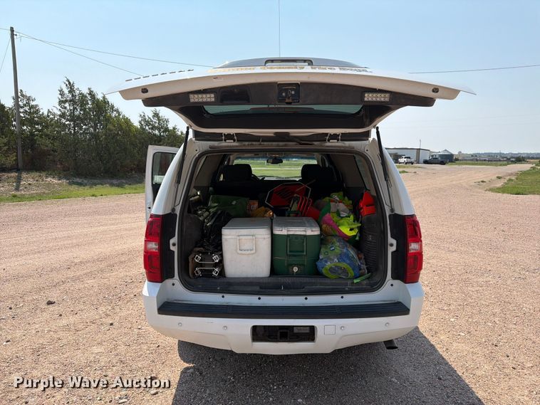 image for item FM7567 2008 Chevrolet Suburban SUV