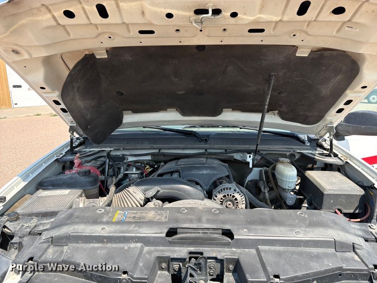 image for item FM7567 2008 Chevrolet Suburban SUV