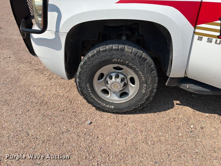 image for item FM7567 2008 Chevrolet Suburban SUV