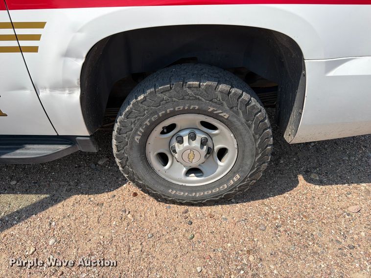 image for item FM7567 2008 Chevrolet Suburban SUV