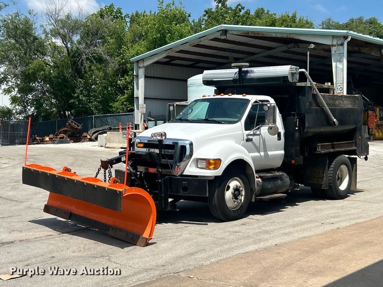 2008-ford-f750-super-duty-dump-truck #1494412