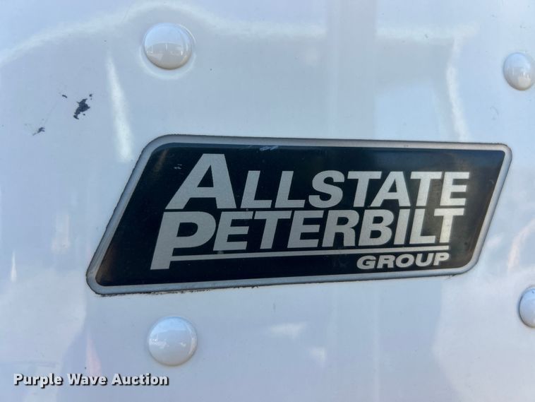 image for item FT6020 2017 Peterbilt 320 refuse truck
