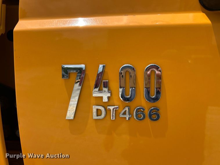 image for item FT6029 2006 International 7400 dump truck