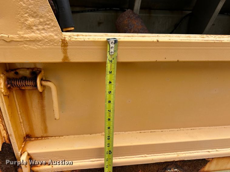 image for item FT6029 2006 International 7400 dump truck