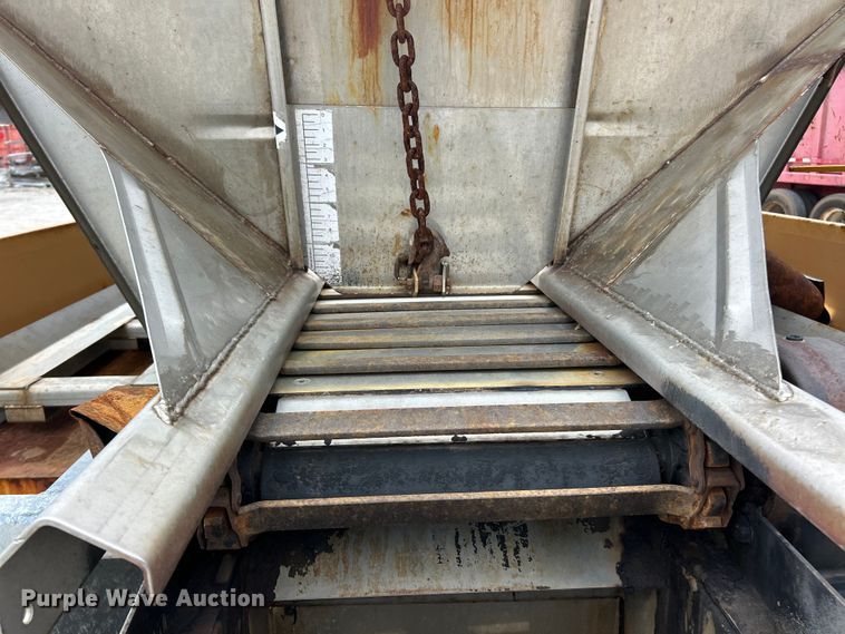 image for item FT6029 2006 International 7400 dump truck
