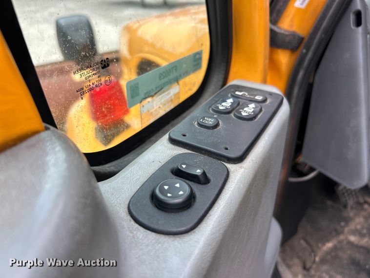 image for item FT6029 2006 International 7400 dump truck