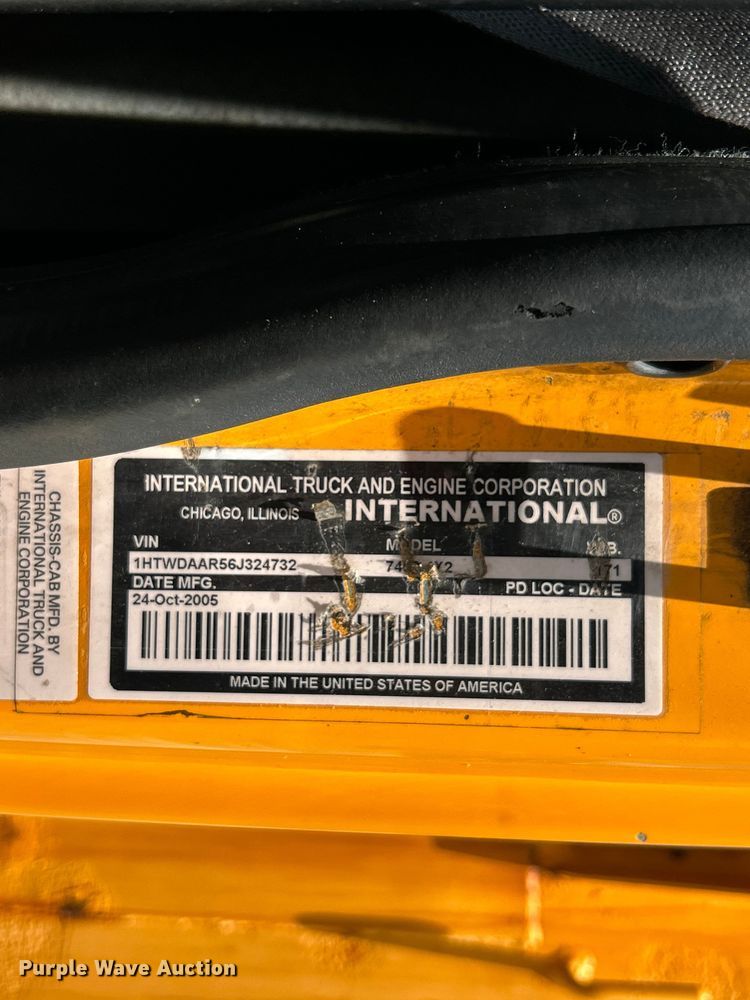 image for item FT6029 2006 International 7400 dump truck