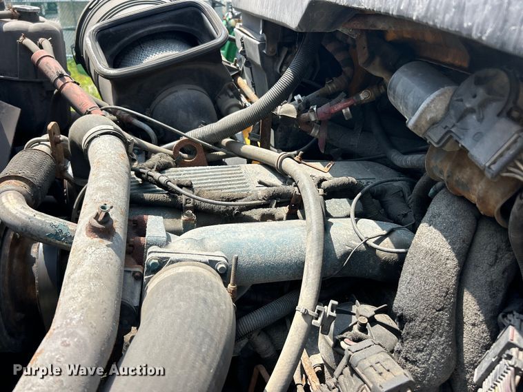 image for item FT6031 2006 International 7400 dump truck
