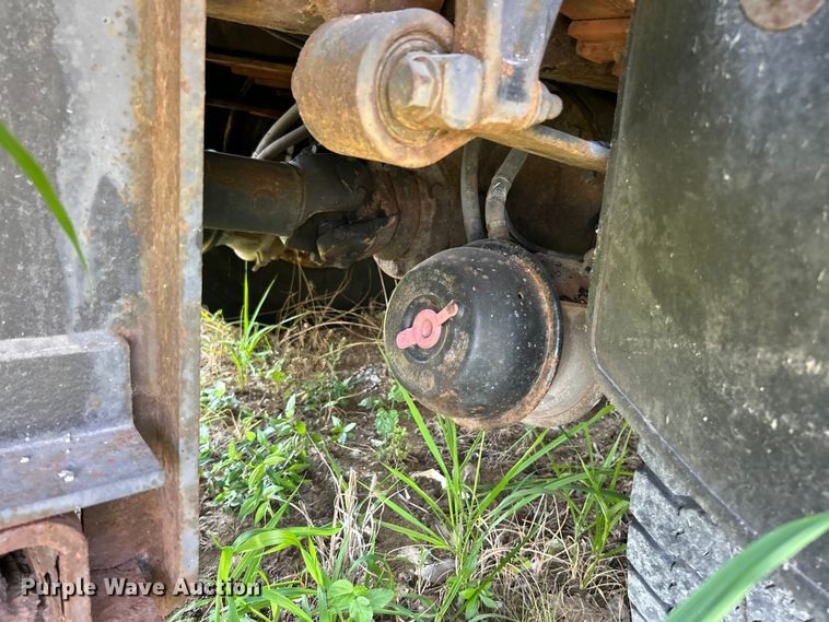 image for item FT6031 2006 International 7400 dump truck