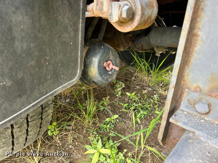 image for item FT6031 2006 International 7400 dump truck