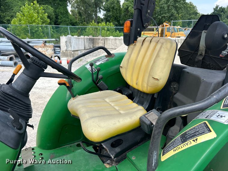 image for item FT6033 2008 John Deere 5425 tractor